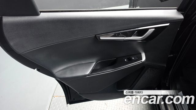 Kia EV6 2023 — photo 15