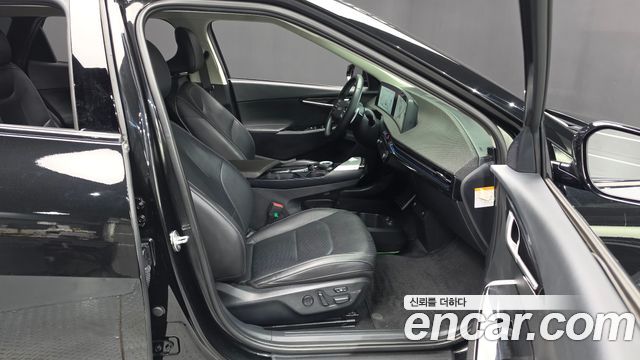 Kia EV6 2023 — photo 16