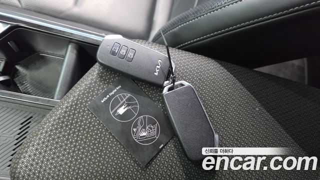 Kia EV6 2023 — photo 27