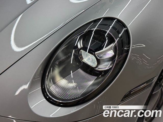 Porsche 911 2020 — photo 6