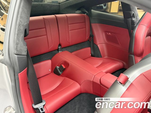 Porsche 911 2020 — photo 19