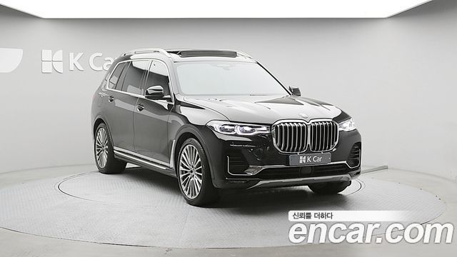 BMW X7 2021 — photo 2