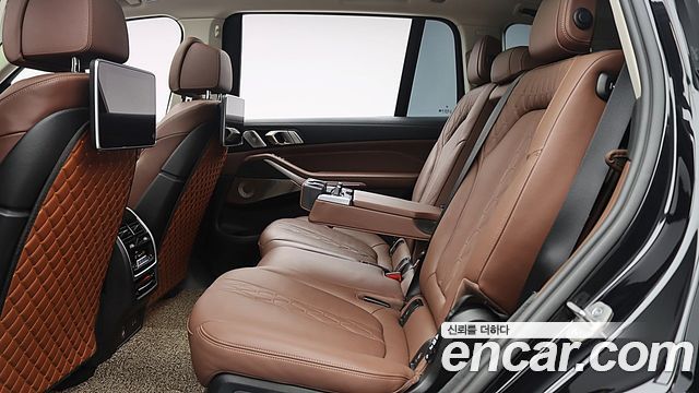 BMW X7 2021 — photo 7