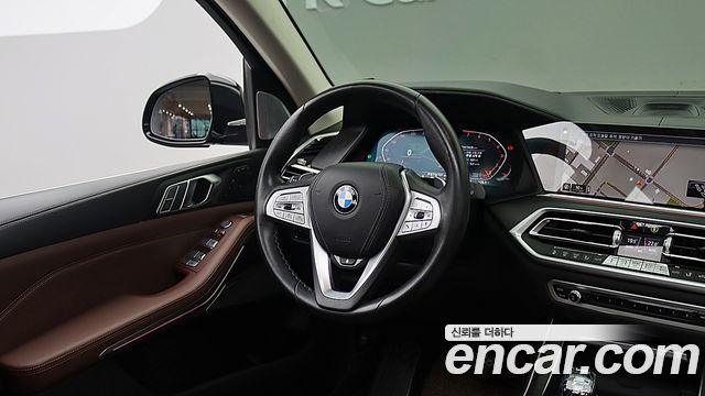 BMW X7 2021 — photo 10