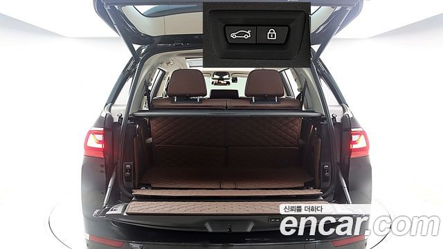 BMW X7 2021 — photo 16