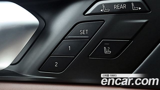 BMW X7 2021 — photo 18
