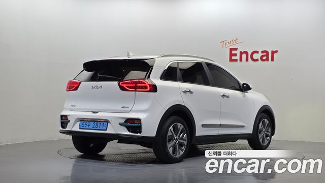 Kia Niro 2022 — photo 2