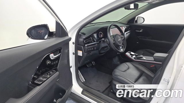 Kia Niro 2022 — photo 13