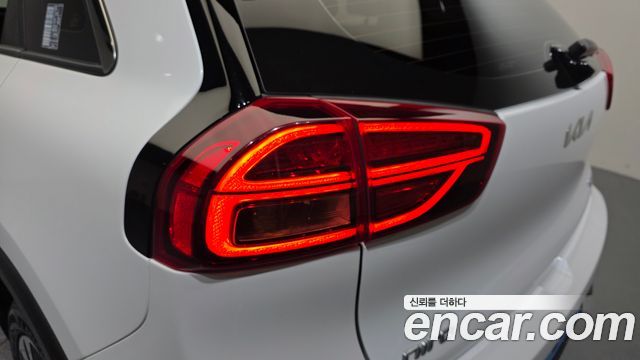 Kia Niro 2022 — photo 9