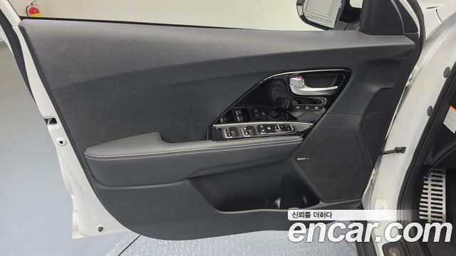 Kia Niro 2022 — photo 14