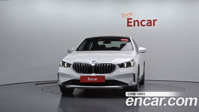 BMW 5-Series 2026 — photo 3