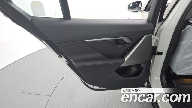 BMW 5-Series 2026 — photo 15