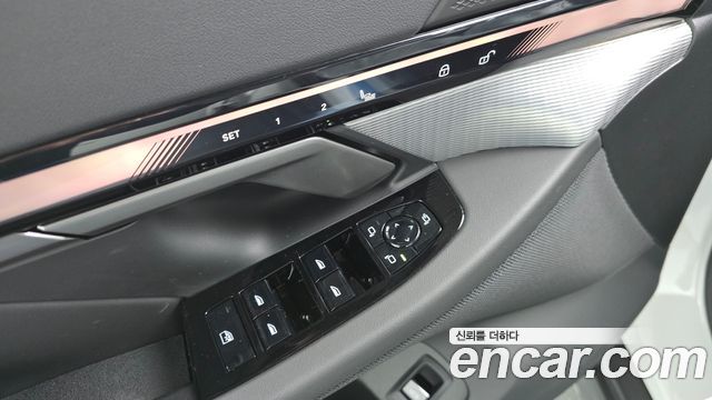 BMW 5-Series 2026 — photo 28