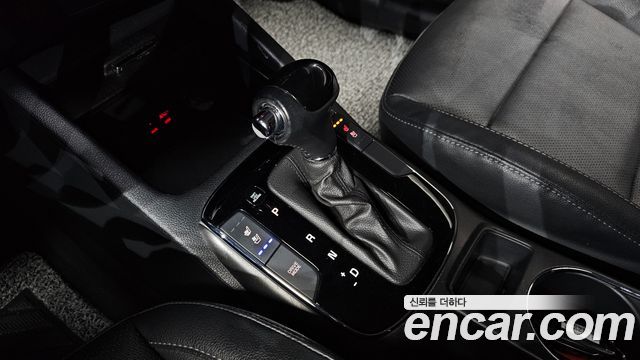 Kia K3 2016 — photo 12