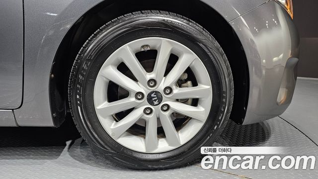 Kia K3 2016 — photo 7