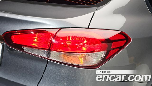 Kia K3 2016 — photo 9