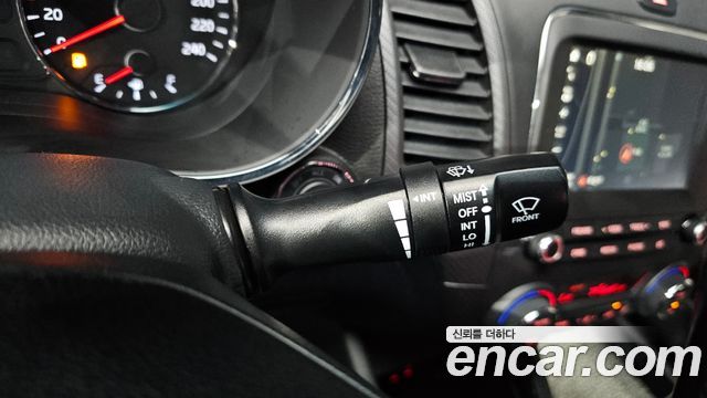 Kia K3 2016 — photo 28