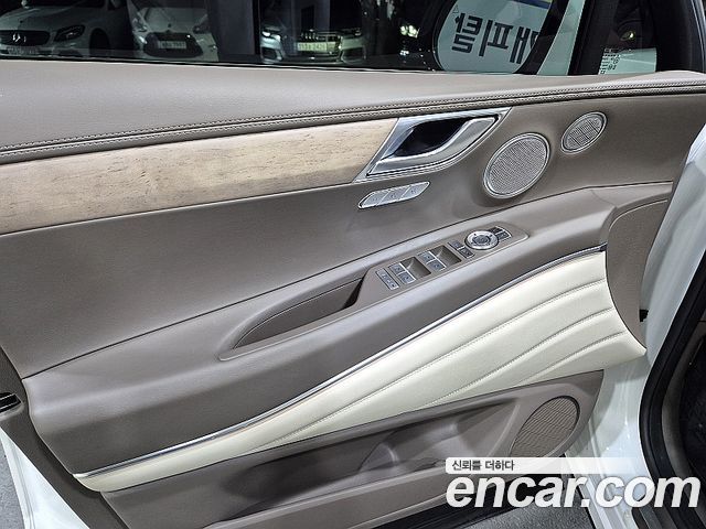 Genesis GV80 2022 — photo 13