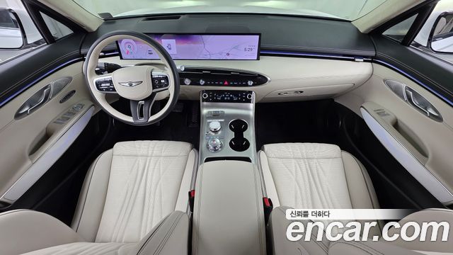 Genesis GV70 2025 — photo 10