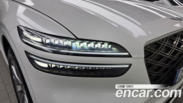Genesis GV70 2025 — photo 8