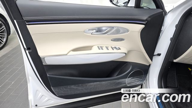 Genesis GV70 2025 — photo 14