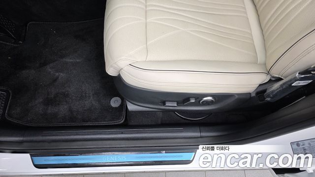 Genesis GV70 2025 — photo 31