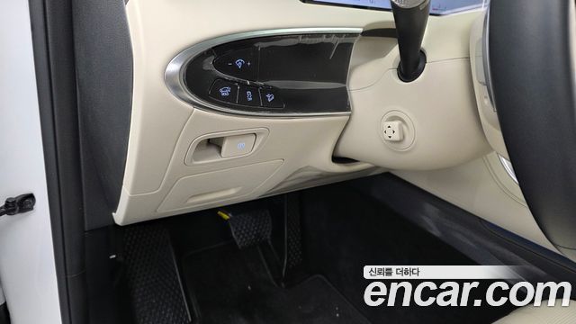 Genesis GV70 2025 — photo 34