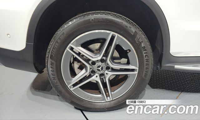 Mercedes-Benz GLC-Class 2021 — photo 5