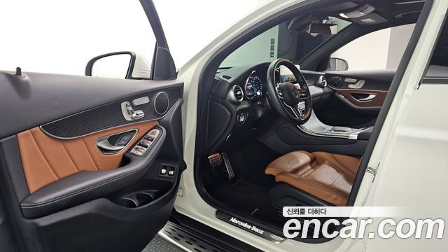 Mercedes-Benz GLC-Class 2021 — photo 13