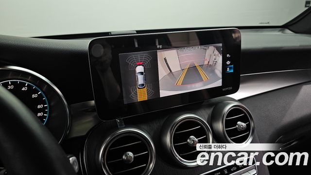 Mercedes-Benz GLC-Class 2021 — photo 23