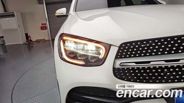 Mercedes-Benz GLC-Class 2021 — photo 8
