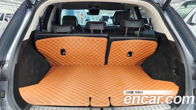 Genesis GV70 2023 — photo 11