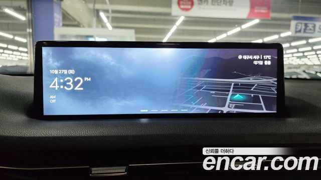 Genesis GV70 2023 — photo 12