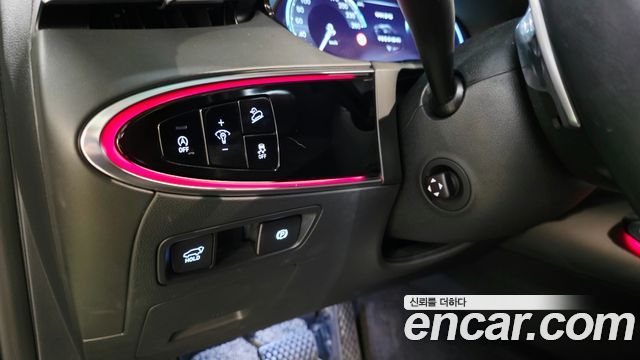 Genesis GV70 2023 — photo 14