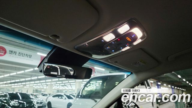 Genesis GV70 2023 — photo 18