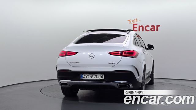 Mercedes-Benz GLE-Class 2021 — photo 4