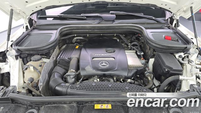 Mercedes-Benz GLE-Class 2021 — photo 6