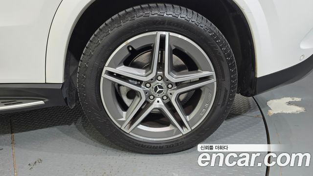 Mercedes-Benz GLE-Class 2021 — photo 7