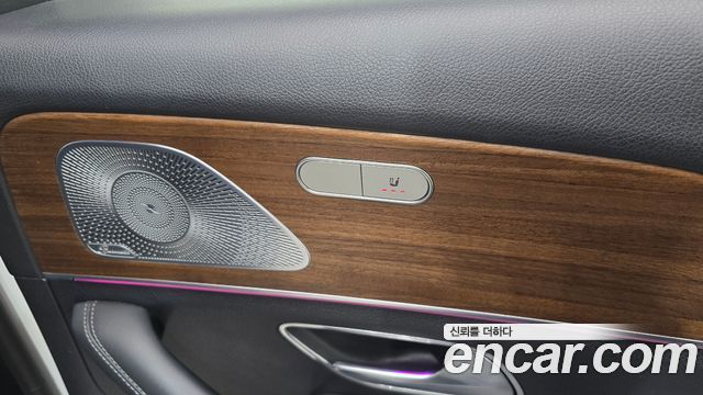 Mercedes-Benz GLE-Class 2021 — photo 29