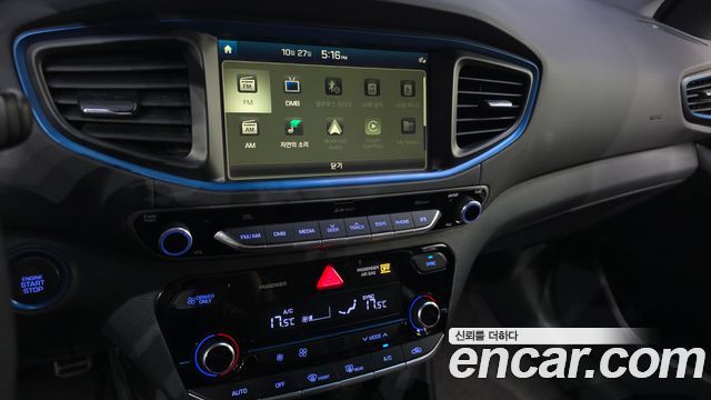 Hyundai Ioniq 2017 — photo 21