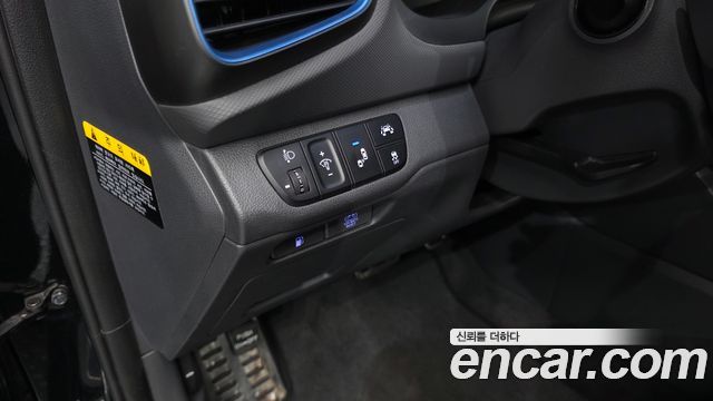 Hyundai Ioniq 2017 — photo 23