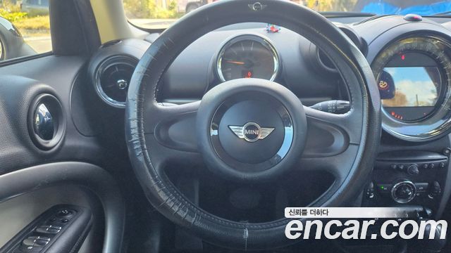 Mini Countryman 2015 — photo 14