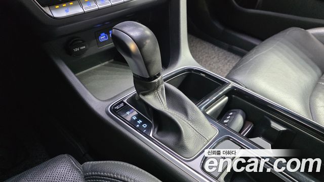 Hyundai Sonata 2018 — photo 12