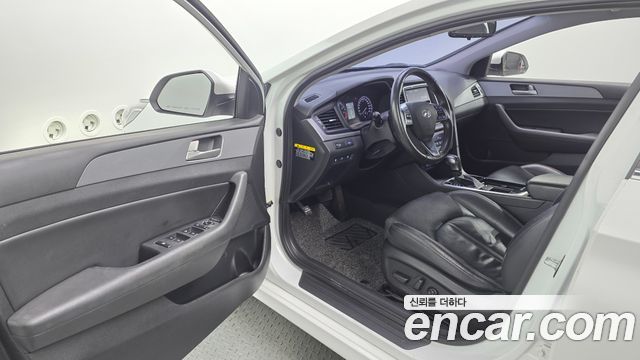 Hyundai Sonata 2018 — photo 13