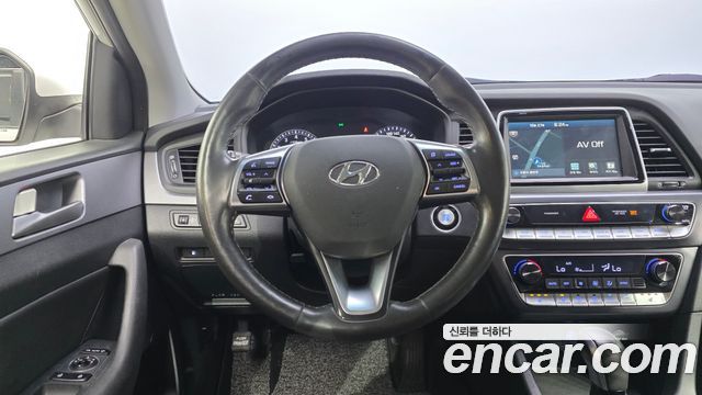 Hyundai Sonata 2018 — photo 20