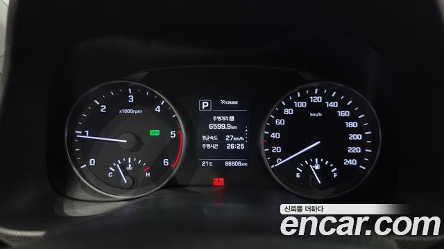 Hyundai AVANTE 2016 — photo 8