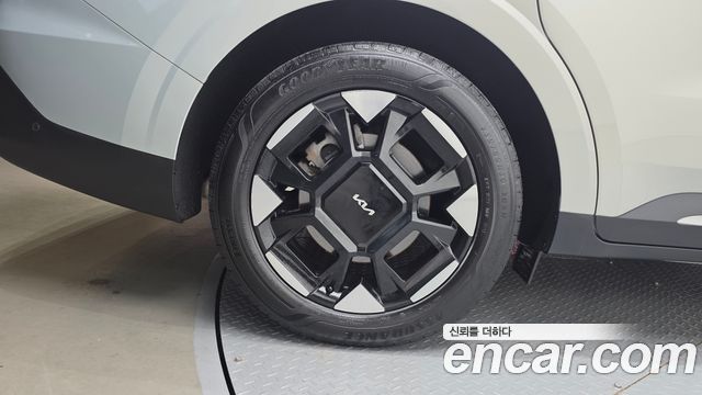 Kia Canival 2025 — photo 5