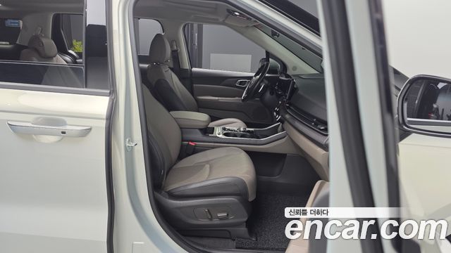 Kia Canival 2025 — photo 17