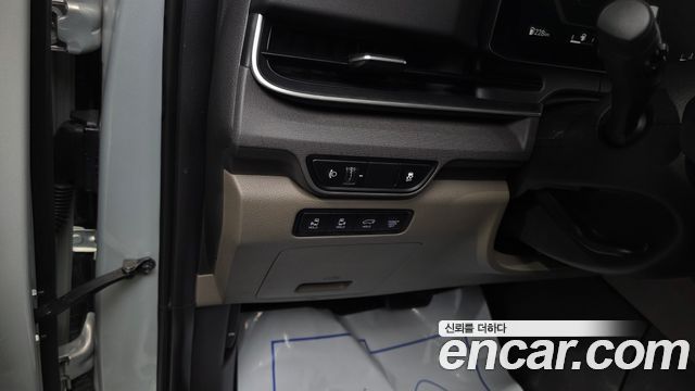 Kia Canival 2025 — photo 24