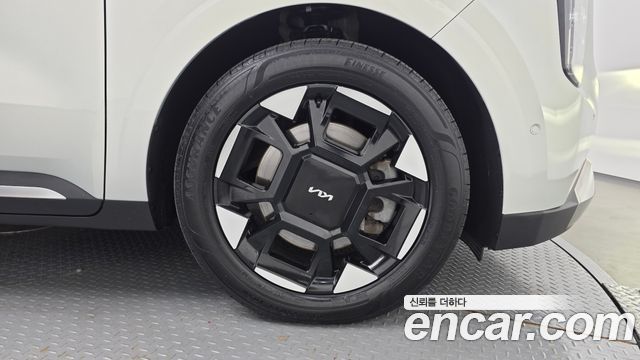 Kia Canival 2025 — photo 7